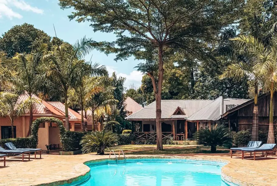 Chanya Lodge