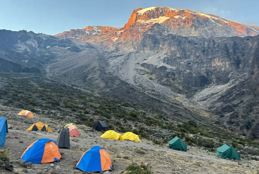 Shira Cave Camp