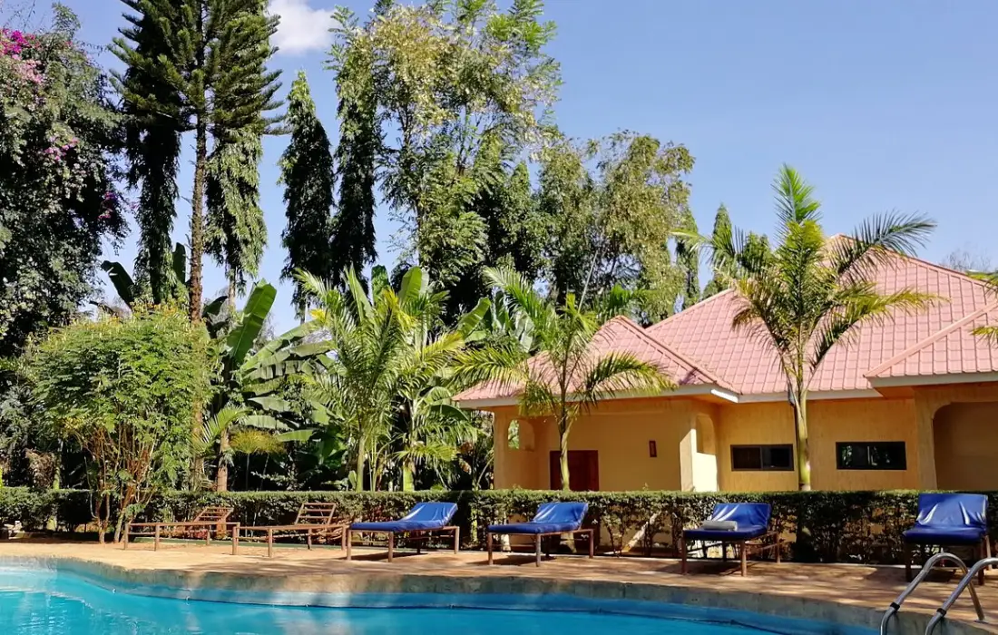 Chanya Lodge