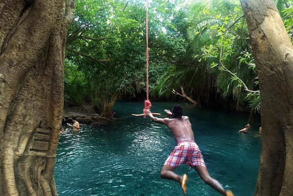 Dive in Kikuletwa Hot Springs